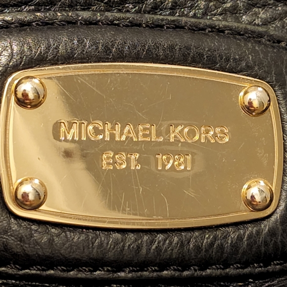 Black leather bag - Micheal Kors Hamilton Satchel Handbag - Picture 13 of 16